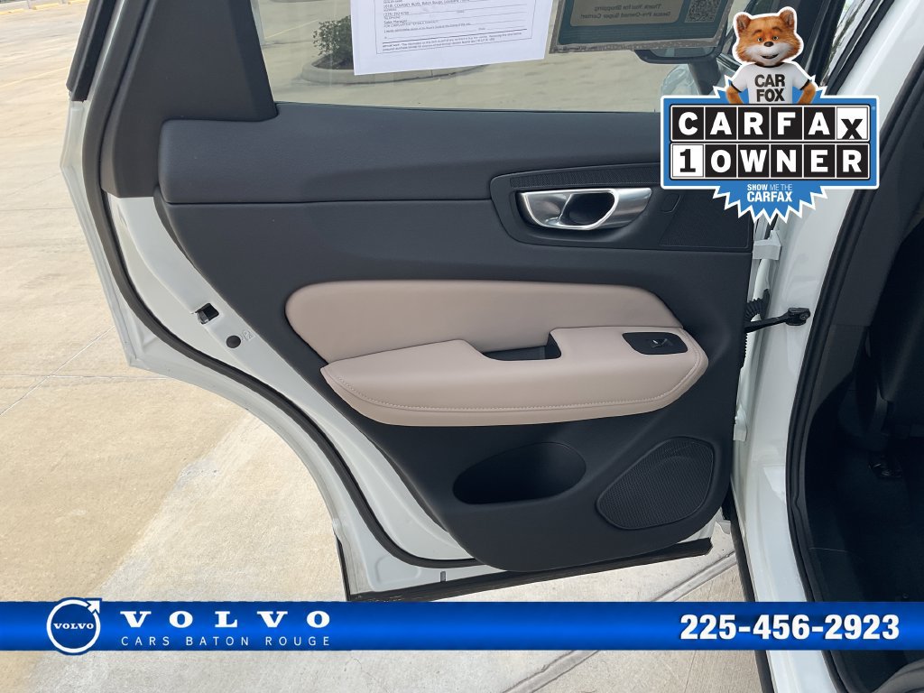 Used 2026 Volvo XC60 B5 Plus AWD/4WD image 15