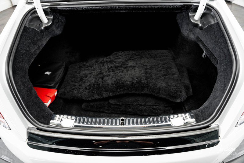 Used 2024 Rolls-Royce Phantom Sedan image 16