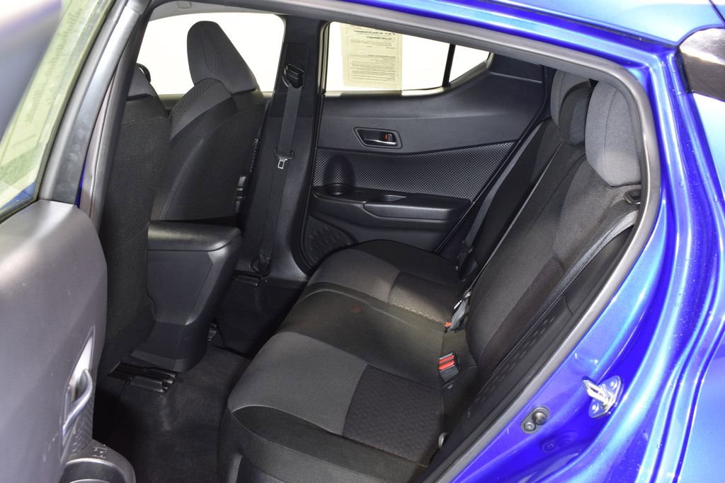 Used 2020 Toyota C-HR LE image 27