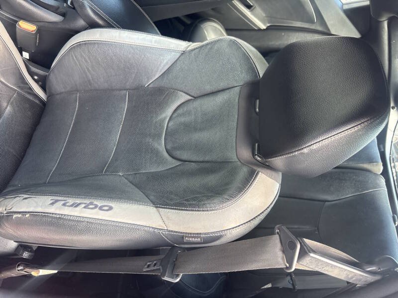 Used 2016 Hyundai Veloster Turbo FWD image 14