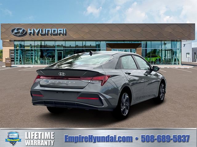 New 2026 Hyundai Elantra Sport image 7