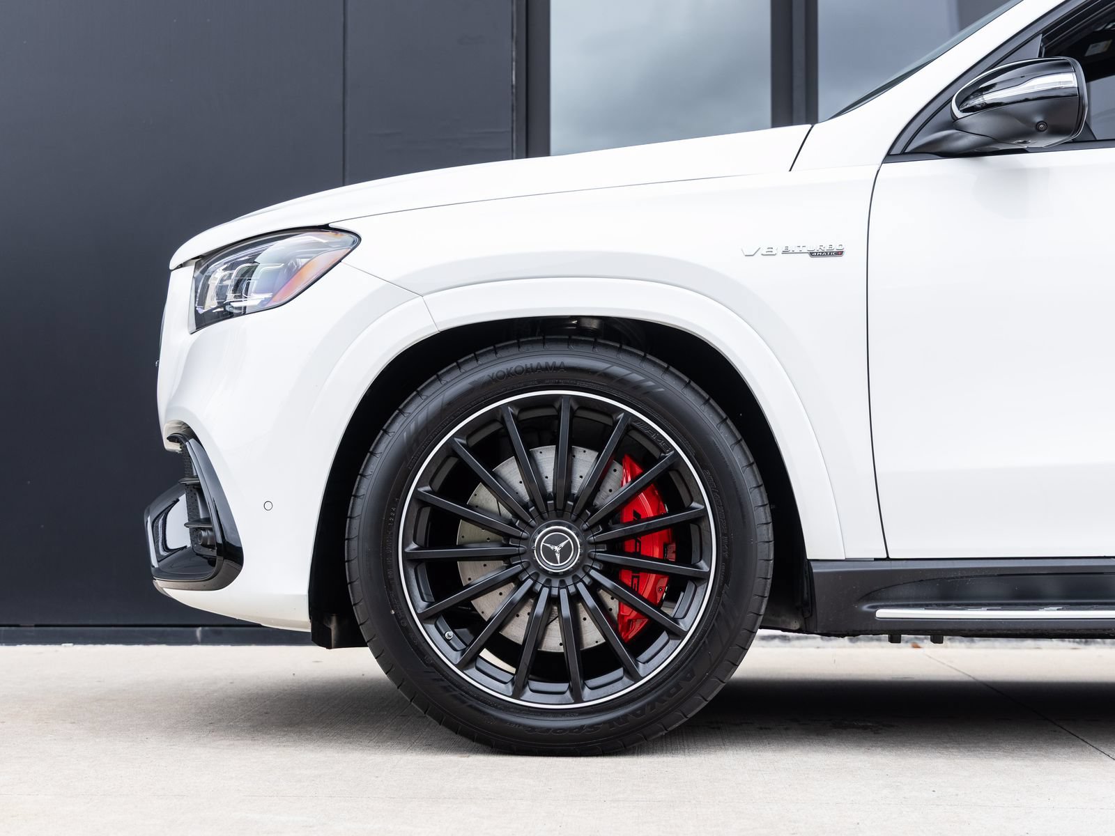 Used 2025 Mercedes-Benz GLS 63 AMG 4MATIC image 11