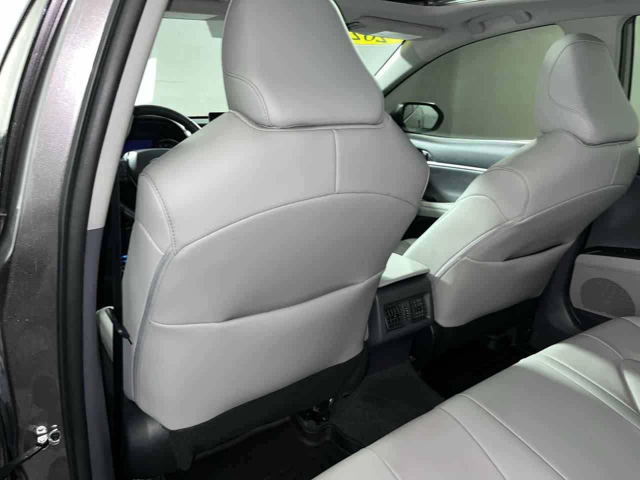 Used 2022 Toyota Camry XSE FWD image 25