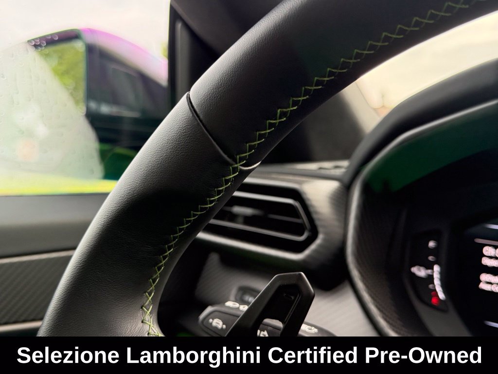 Used 2025 Lamborghini Urus SE AWD/4WD image 41