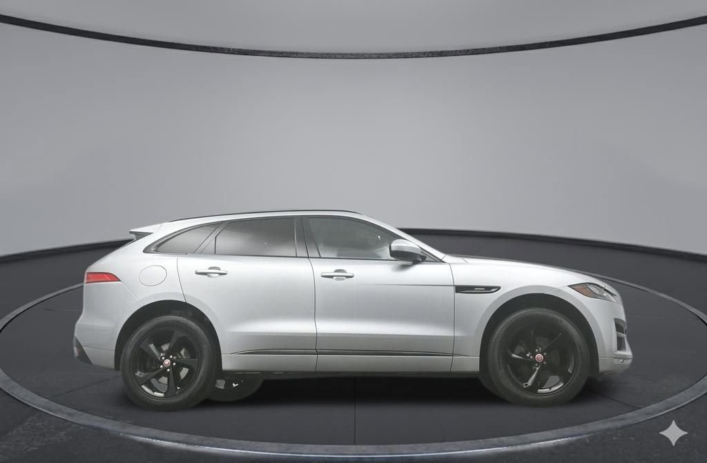Used 2020 Jaguar F-PACE R-Sport image 44