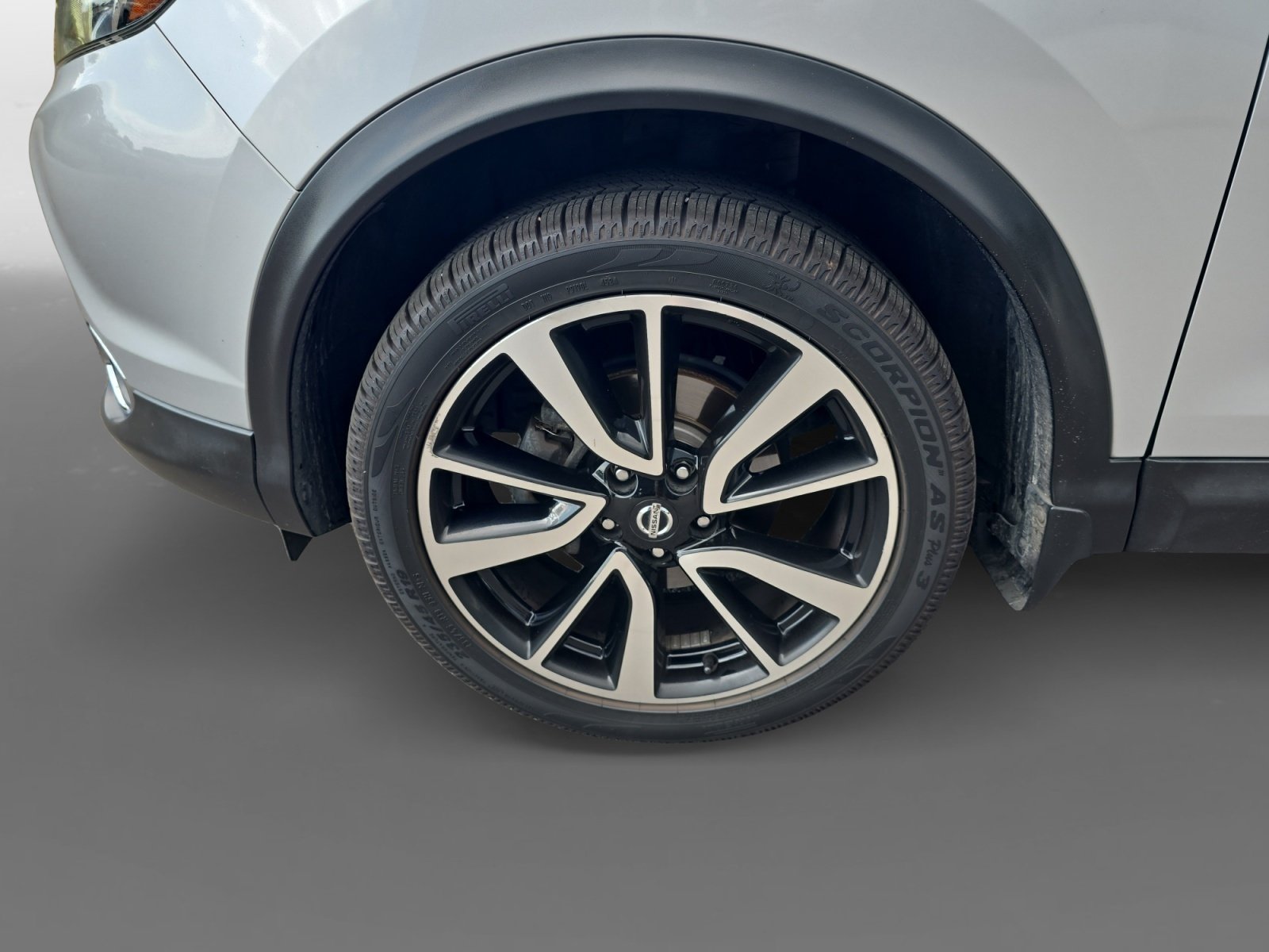 Used 2018 Nissan Rogue Sport SL FWD image 10