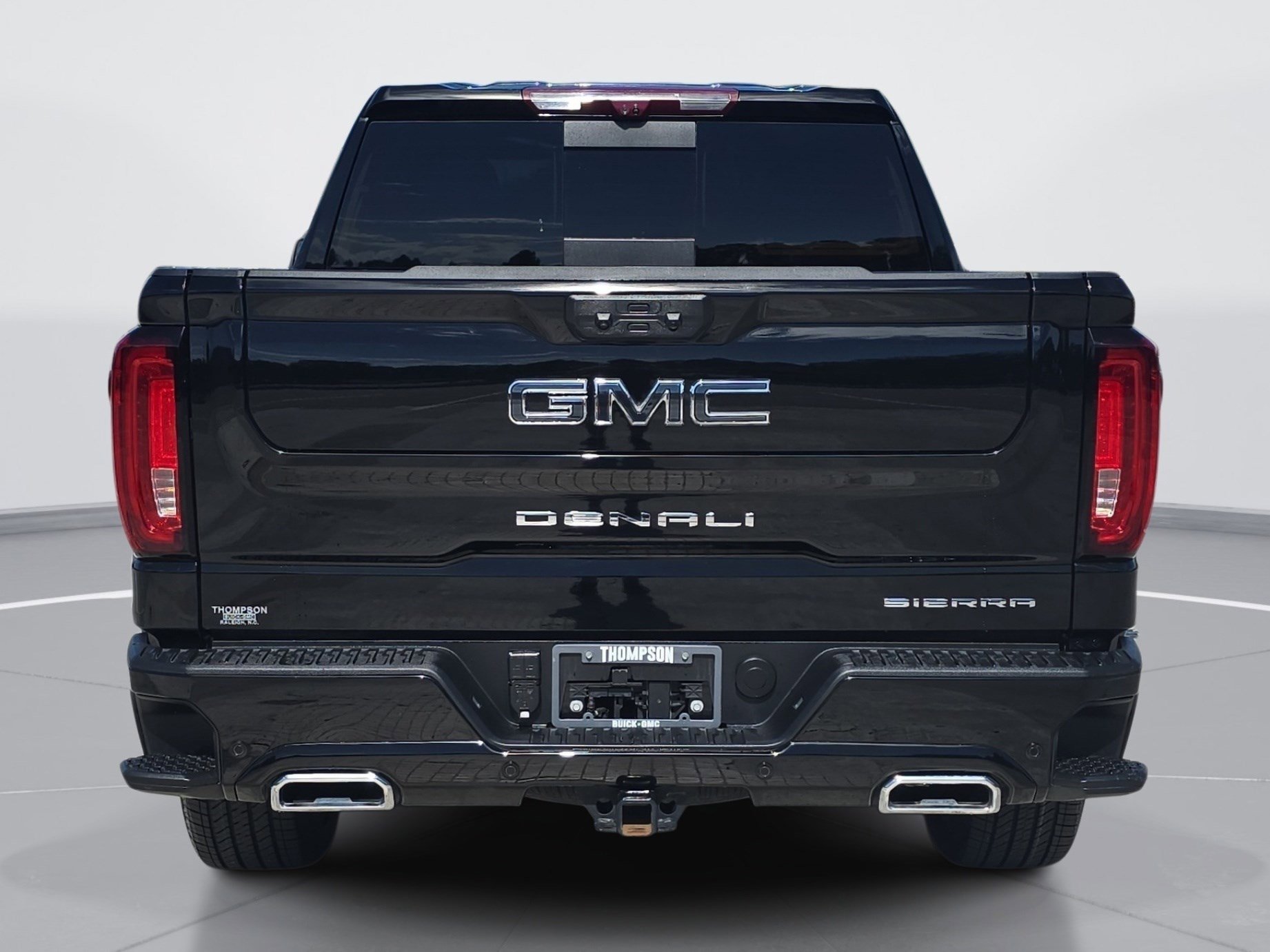 Used 2024 GMC Sierra 1500 Denali Ultimate AWD/4WD image 4