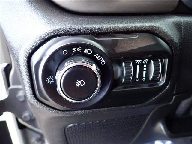 Used 2021 Jeep Wrangler Sport AWD/4WD image 13