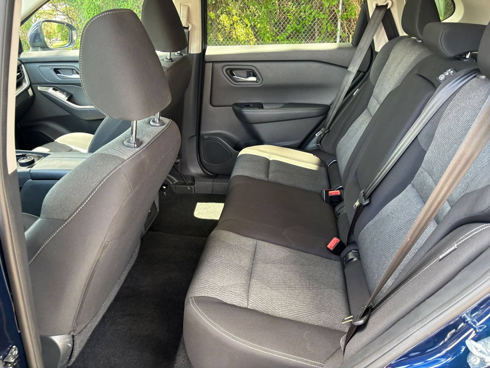 Used 2025 Nissan Rogue SV AWD/4WD image 26