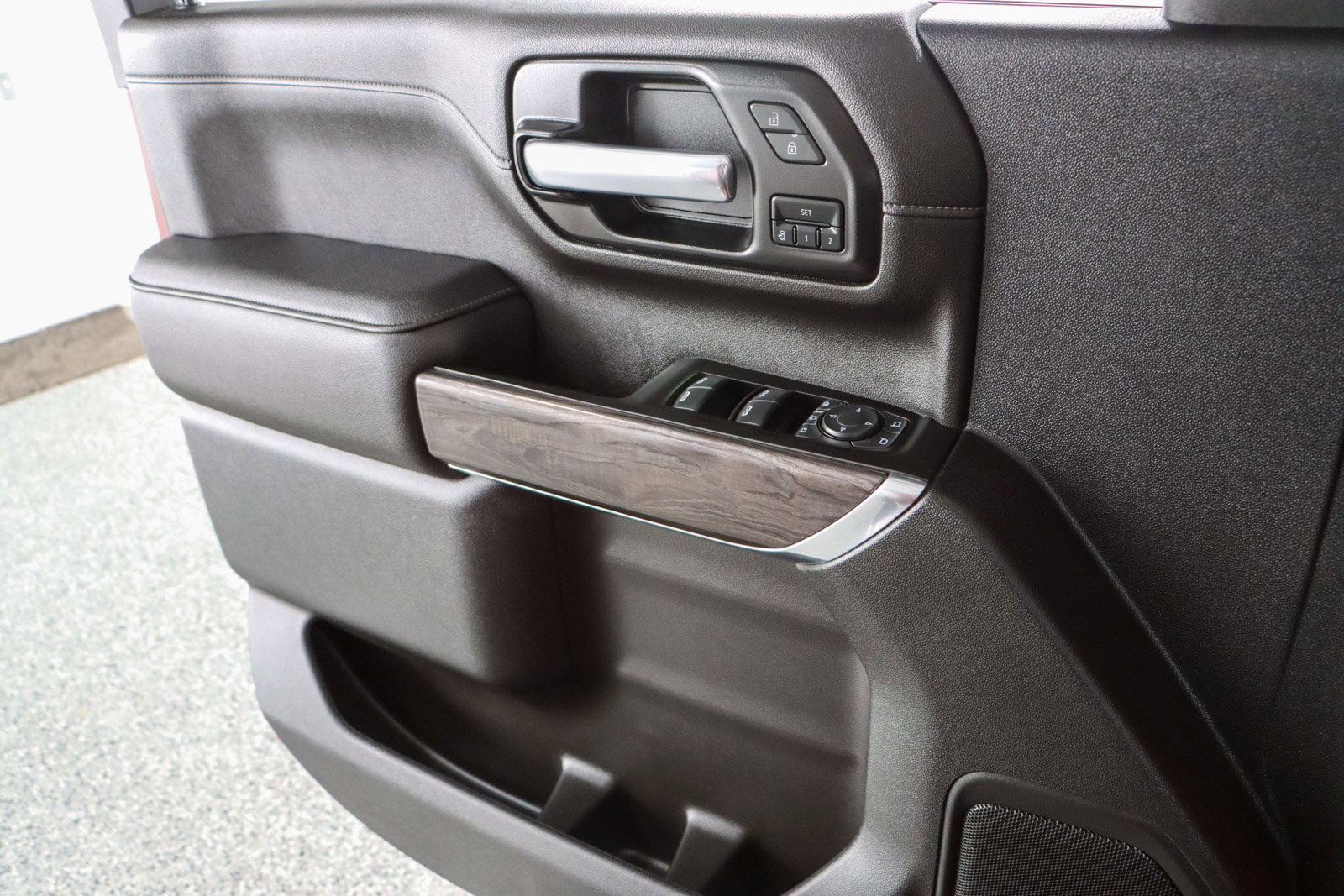 Used 2022 Chevrolet Silverado 2500 LTZ w/ LTZ Plus Package image 24