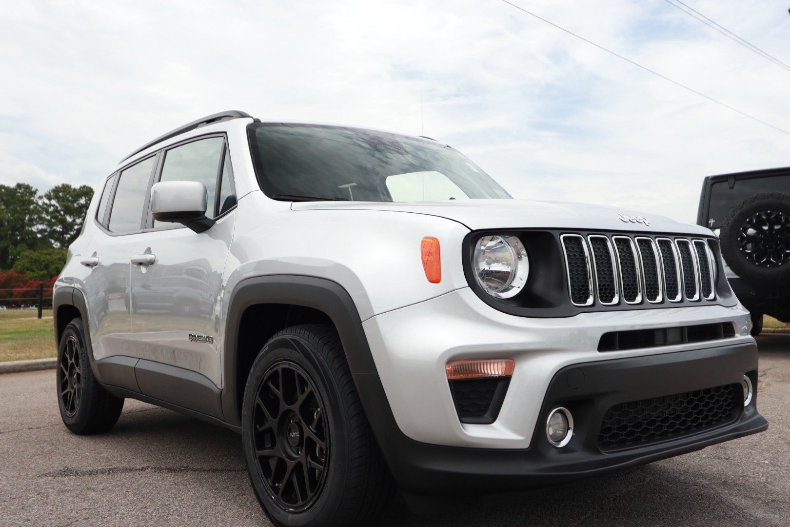 Used 2021 Jeep Renegade Latitude FWD image 7