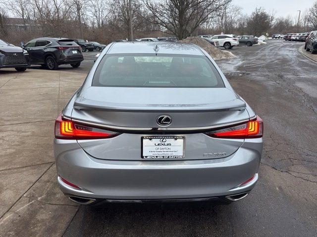 Used 2023 Lexus ES 350 F Sport w/ Accessory Package (Z2) image 4