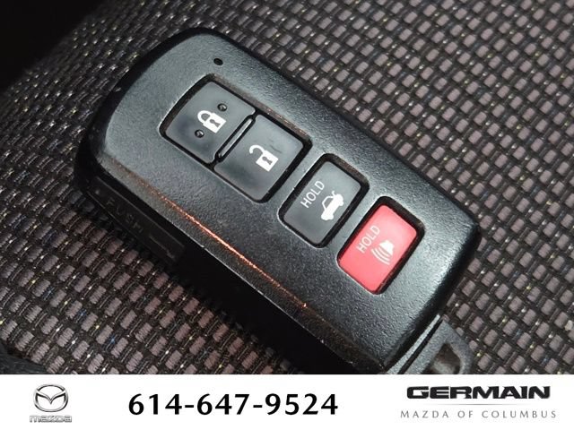 Used 2017 Toyota Corolla SE w/ SE Premium Package FWD image 34