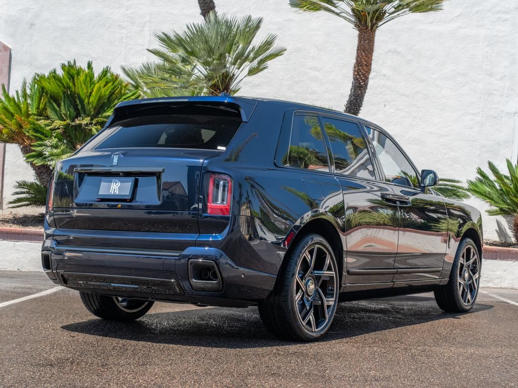 New 2027 Rolls-Royce Cullinan Black Badge AWD/4WD image 2