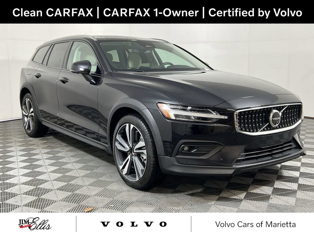 Certified 2025 Volvo V60 B5 Cross Country Plus image 1