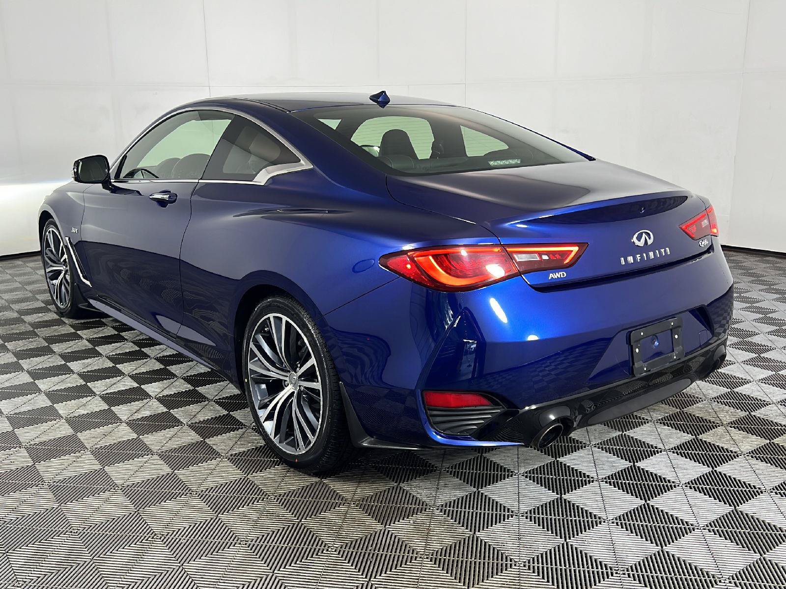 Used 2017 INFINITI Q60 3.0t w/ Premium Plus Package 3.0T AWD/4WD image 14