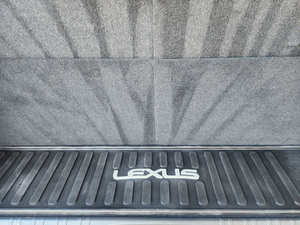 Used 2024 Lexus GX 550 w/ Accessory Package (Z1) image 38