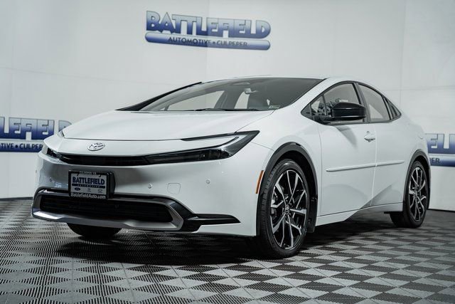 New 2026 Toyota Prius Plug-In Hybrid FWD image 3