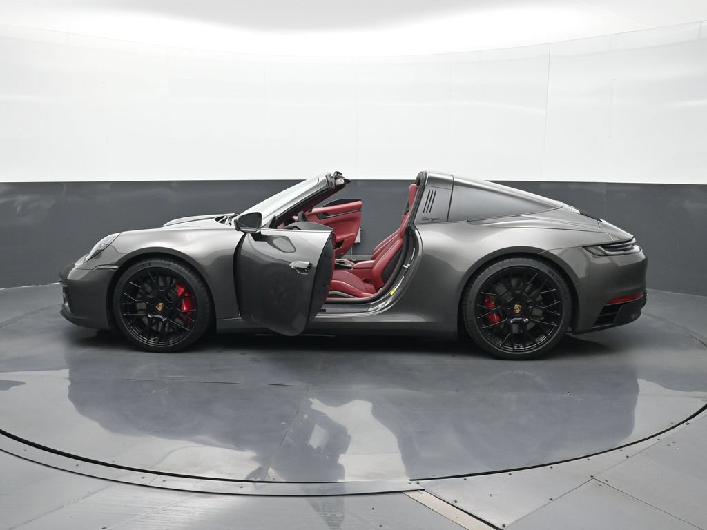 Certified 2023 Porsche 911 Targa 4 GTS AWD/4WD image 26