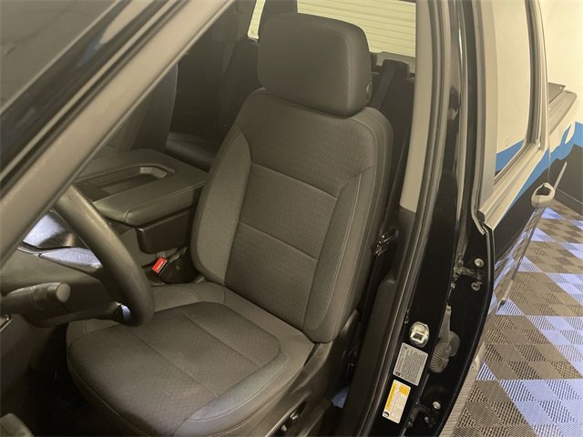 Used 2022 Chevrolet Silverado 2500 Custom w/ Custom Value Package image 11