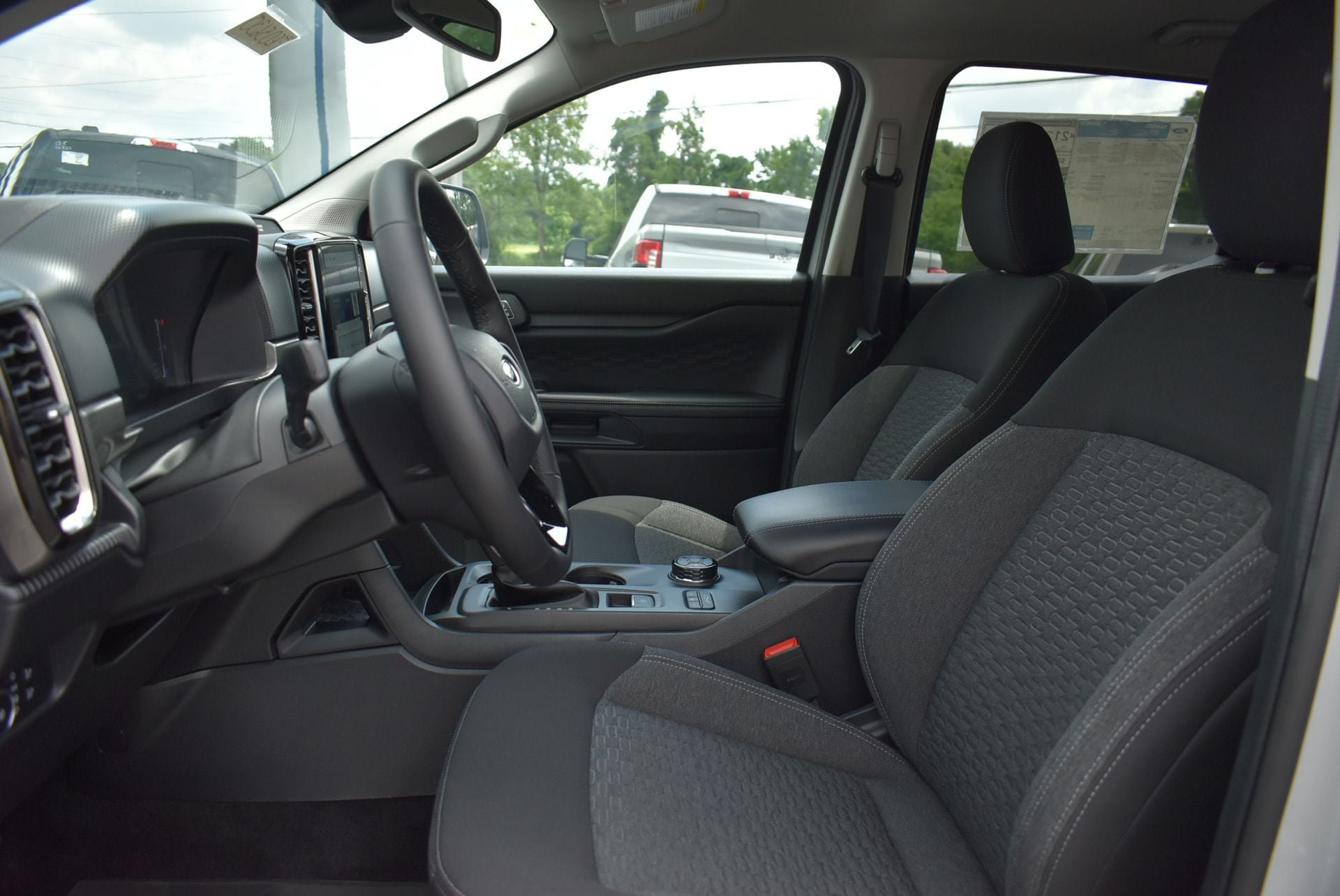 New 2026 Ford Ranger XLT w/ FX4 Off-Road Package AWD/4WD image 14