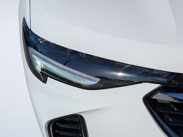 Used 2023 Buick Envision Essence w/ Sport Touring Package image 9