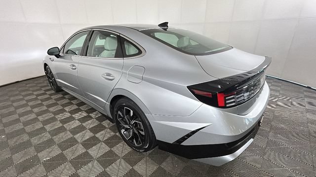 Used 2024 Hyundai Sonata SEL AWD/4WD video 4
