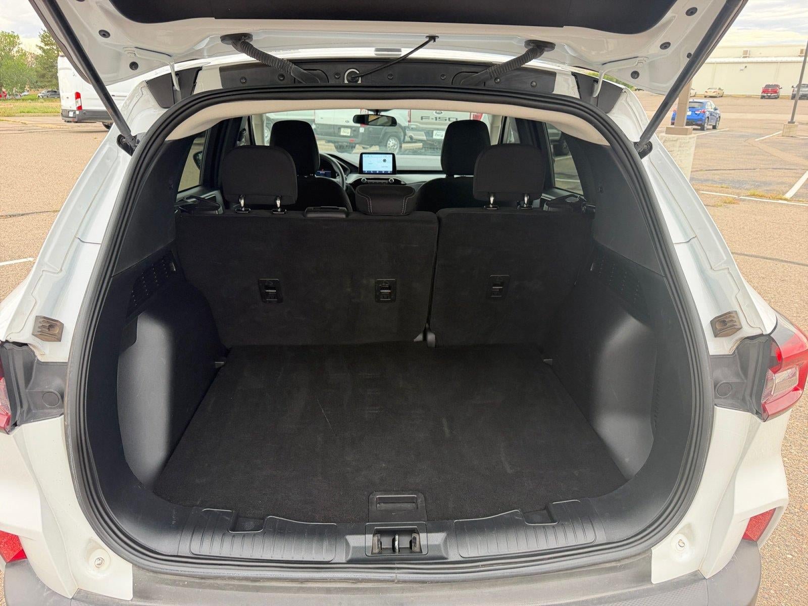 Used 2025 Ford Escape Active AWD/4WD image 16