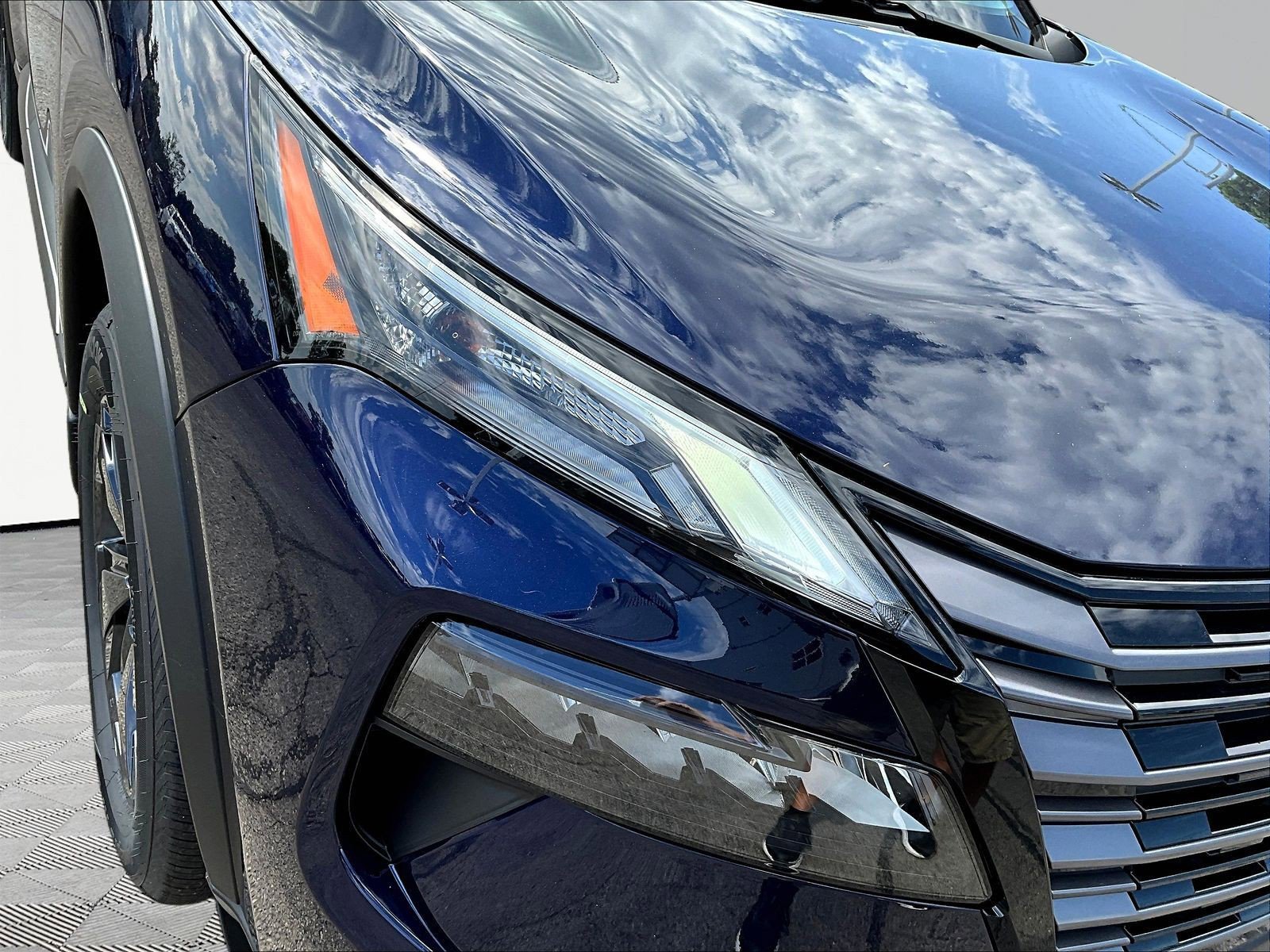 New 2026 Nissan Rogue SV AWD/4WD image 8