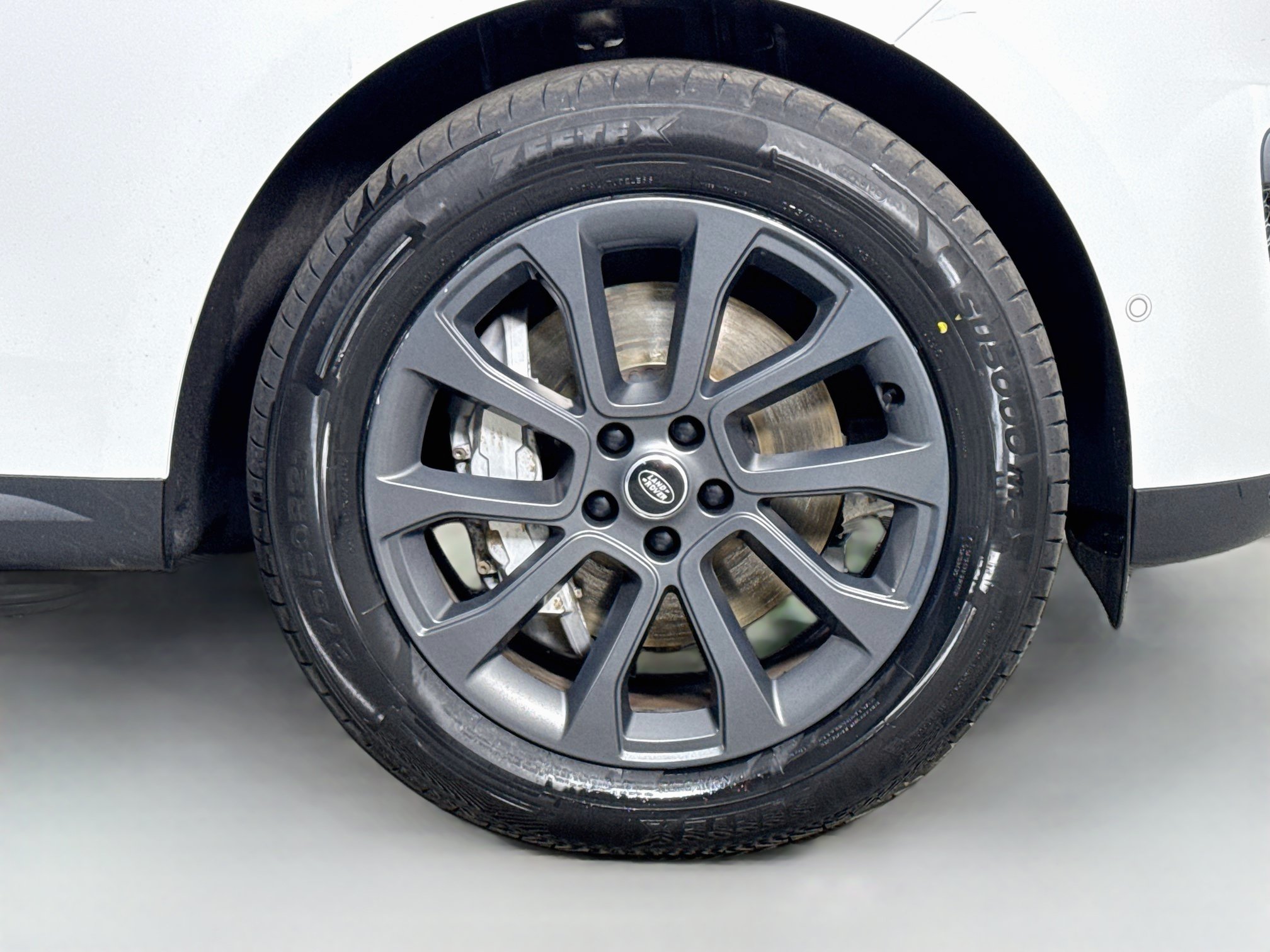 Used 2023 Land Rover Range Rover Sport SE AWD/4WD image 32