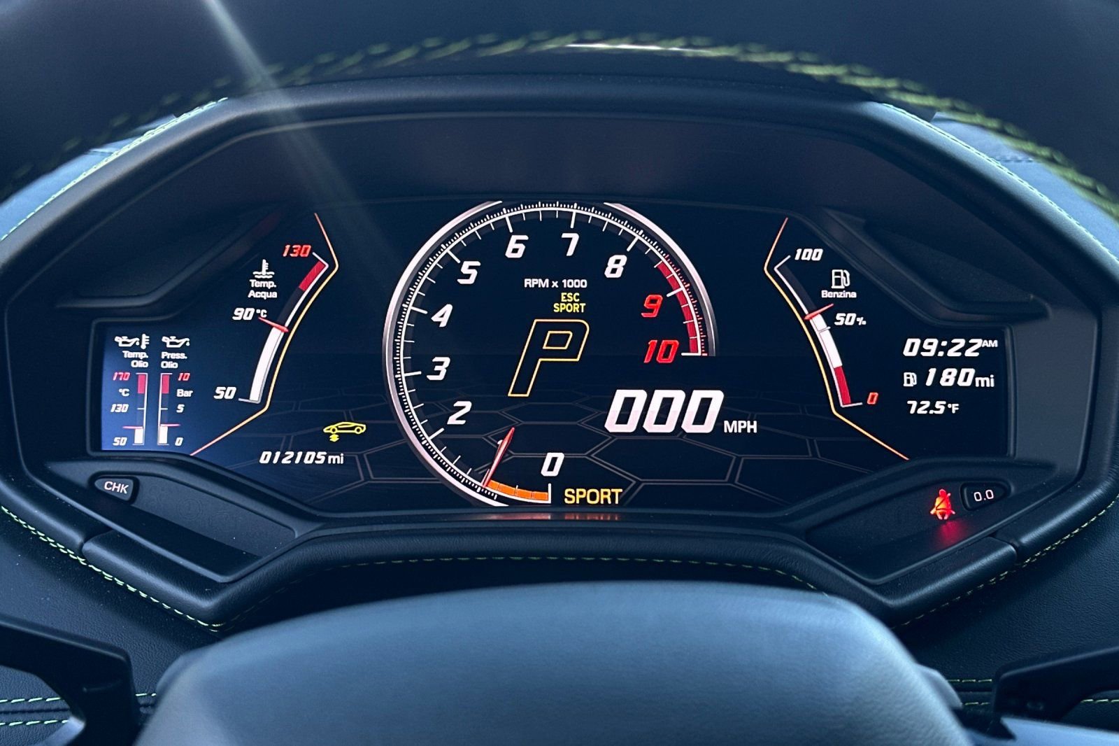 Used 2021 Lamborghini Huracan EVO image 19