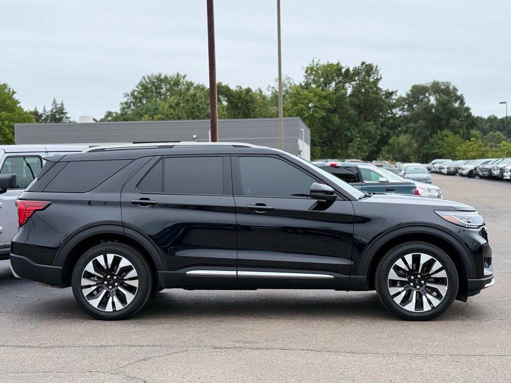 Used 2026 Ford Explorer Platinum w/ LUX Leather Package AWD/4WD image 35