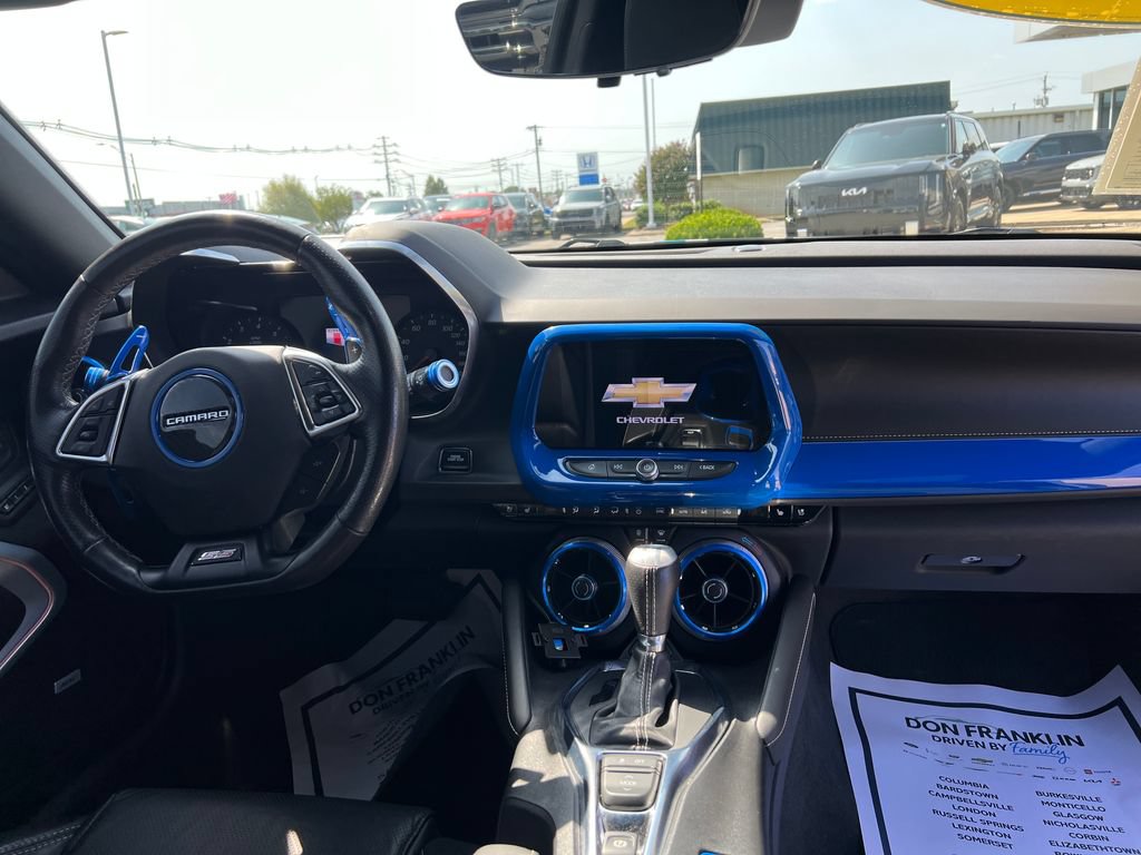 Used 2021 Chevrolet Camaro SS RWD image 15