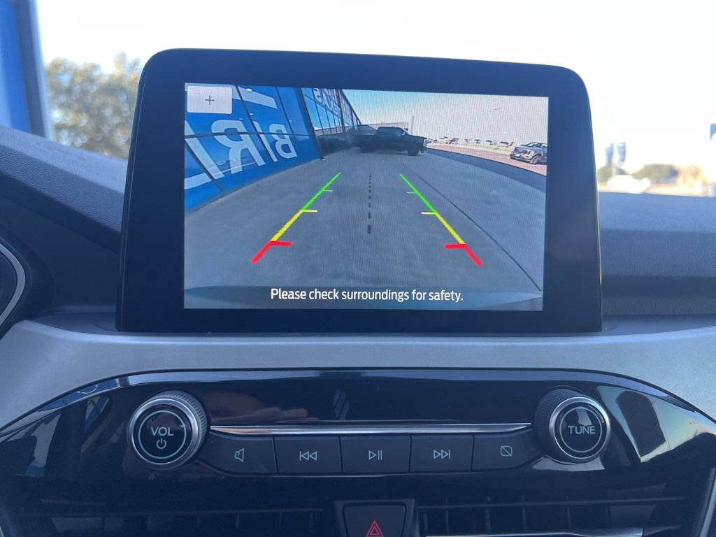 Used 2022 Ford Escape SE w/ SE Sport Appearance Package image 31