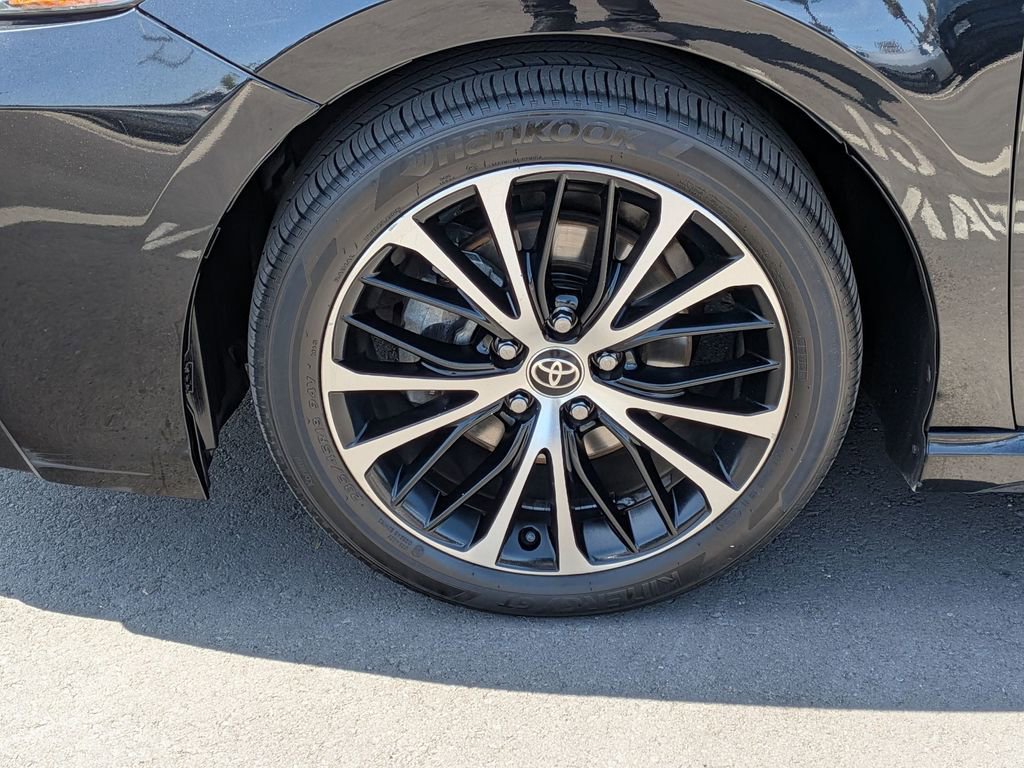 Used 2020 Toyota Camry SE FWD image 31
