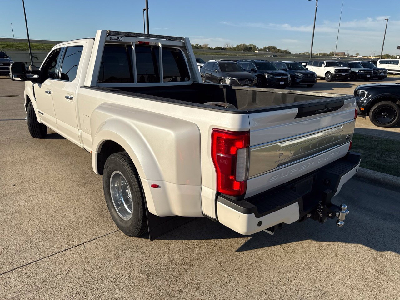 Used 2017 Ford F350 Platinum w/ Platinum Ultimate Package RWD image 8