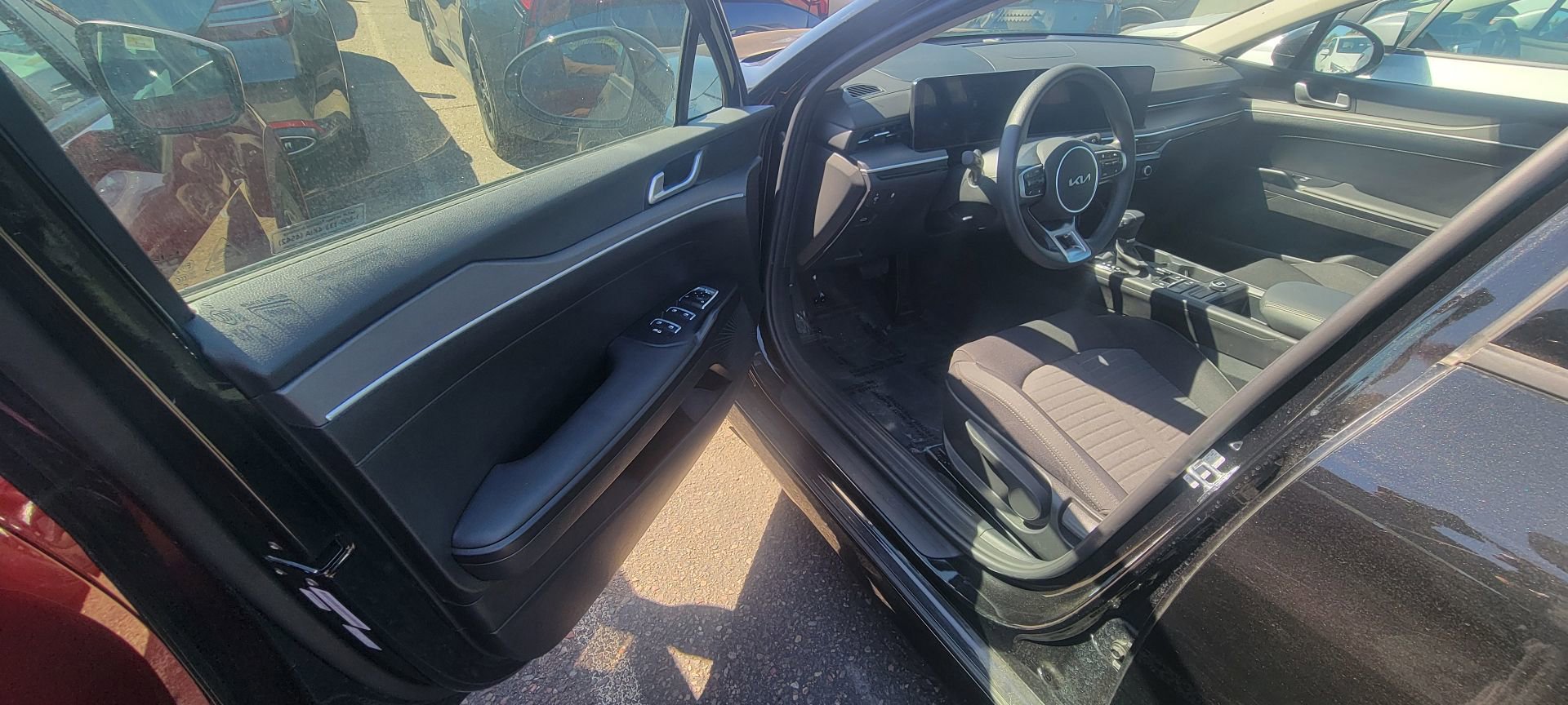 Used 2025 Kia K5 LXS image 3