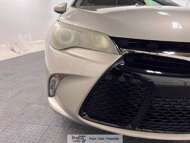 Used 2016 Toyota Camry XSE FWD image 9