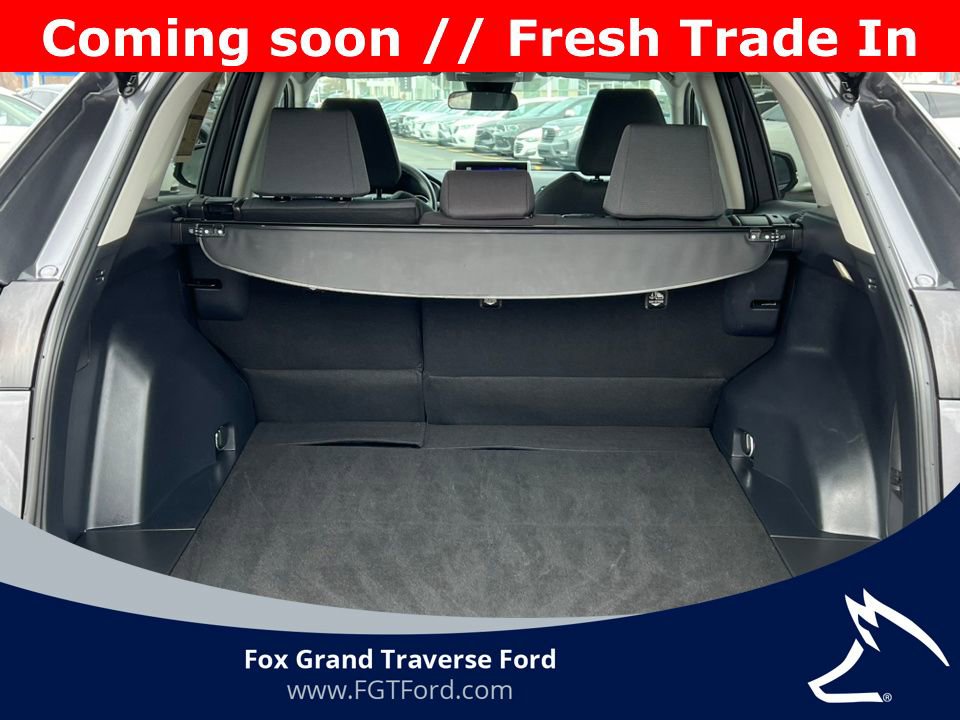 Used 2025 Toyota RAV4 XLE image 30