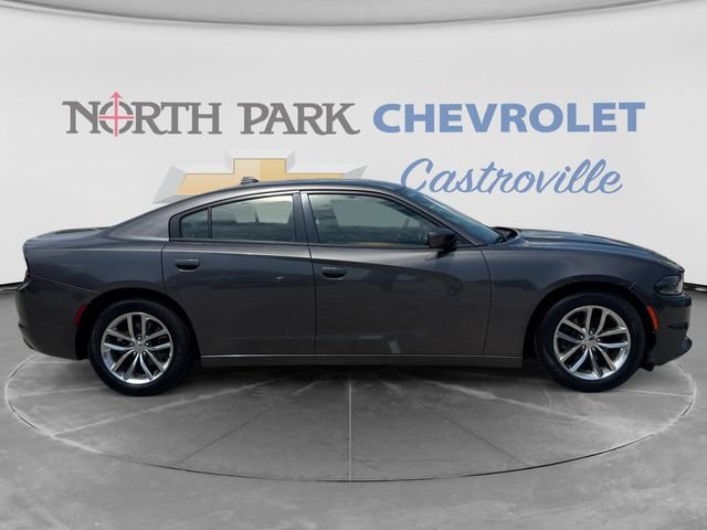 Used 2016 Dodge Charger SXT w/ Plus Group RWD image 2