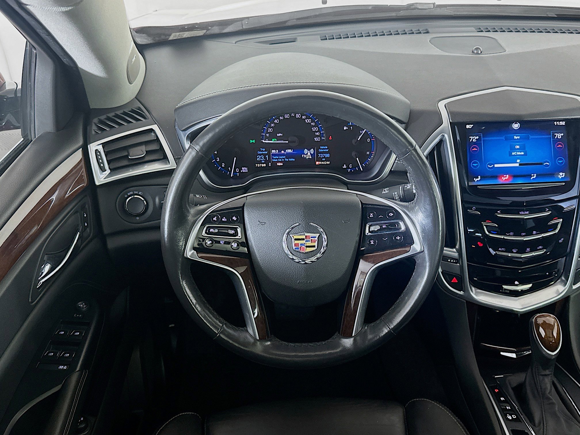 Used 2014 Cadillac SRX Luxury w/ Driver Awareness Package FWD image 17