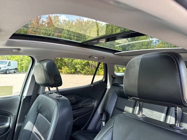 Used 2023 GMC Terrain SLT w/ Infotainment Package II image 47