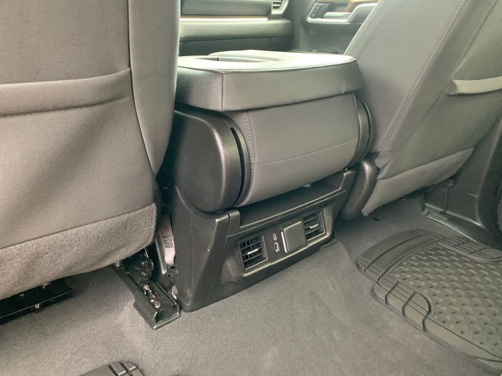 Used 2025 Chevrolet Silverado 1500 LT RWD image 24