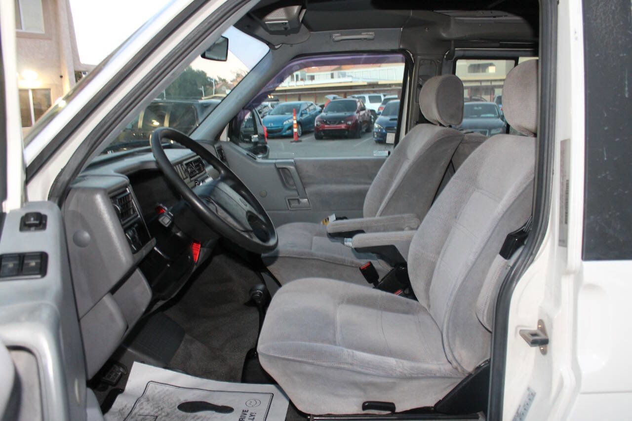 Used 1993 Volkswagen Eurovan MV image 12
