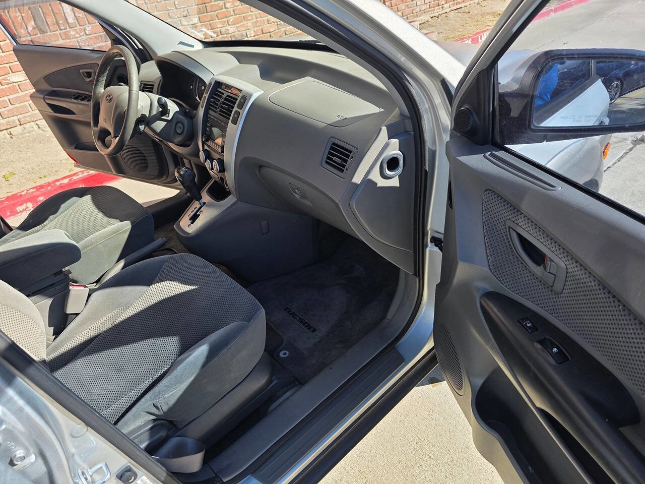 Used 2008 Hyundai Tucson SE image 11