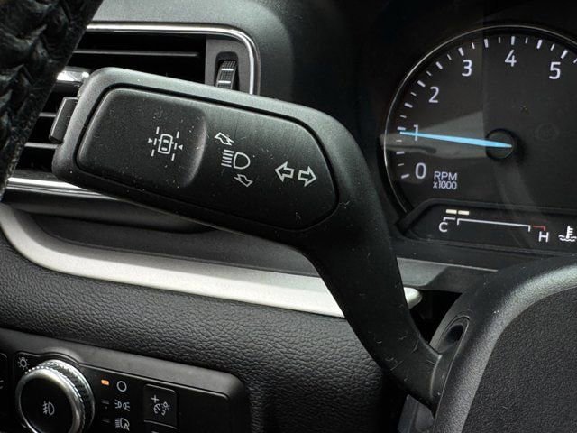Used 2022 Ford Explorer XLT w/ Equipment Group 202A RWD image 25