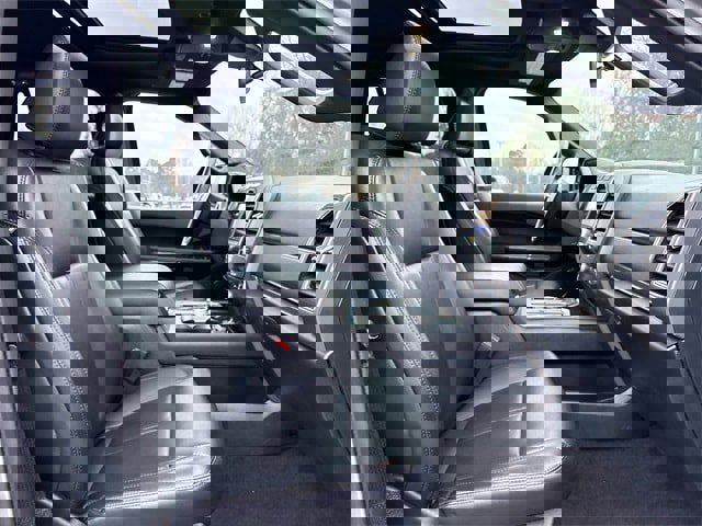 Used 2021 Ford Expedition XLT image 22