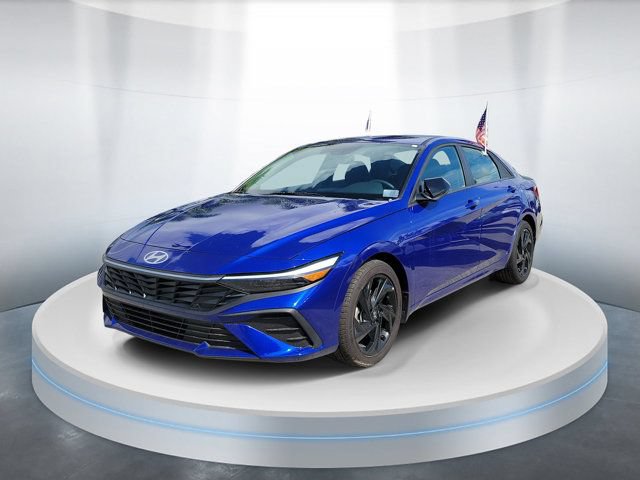 Certified 2026 Hyundai Elantra Sport FWD image 2