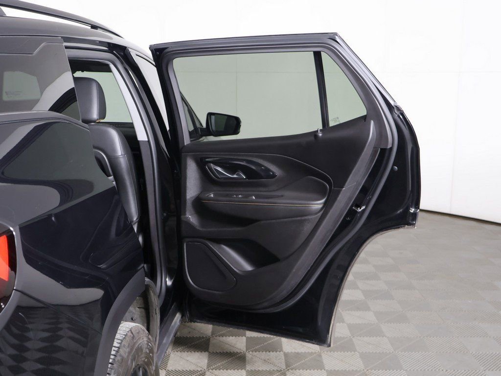 Used 2024 GMC Terrain AT4 w/ Infotainment Package II image 26