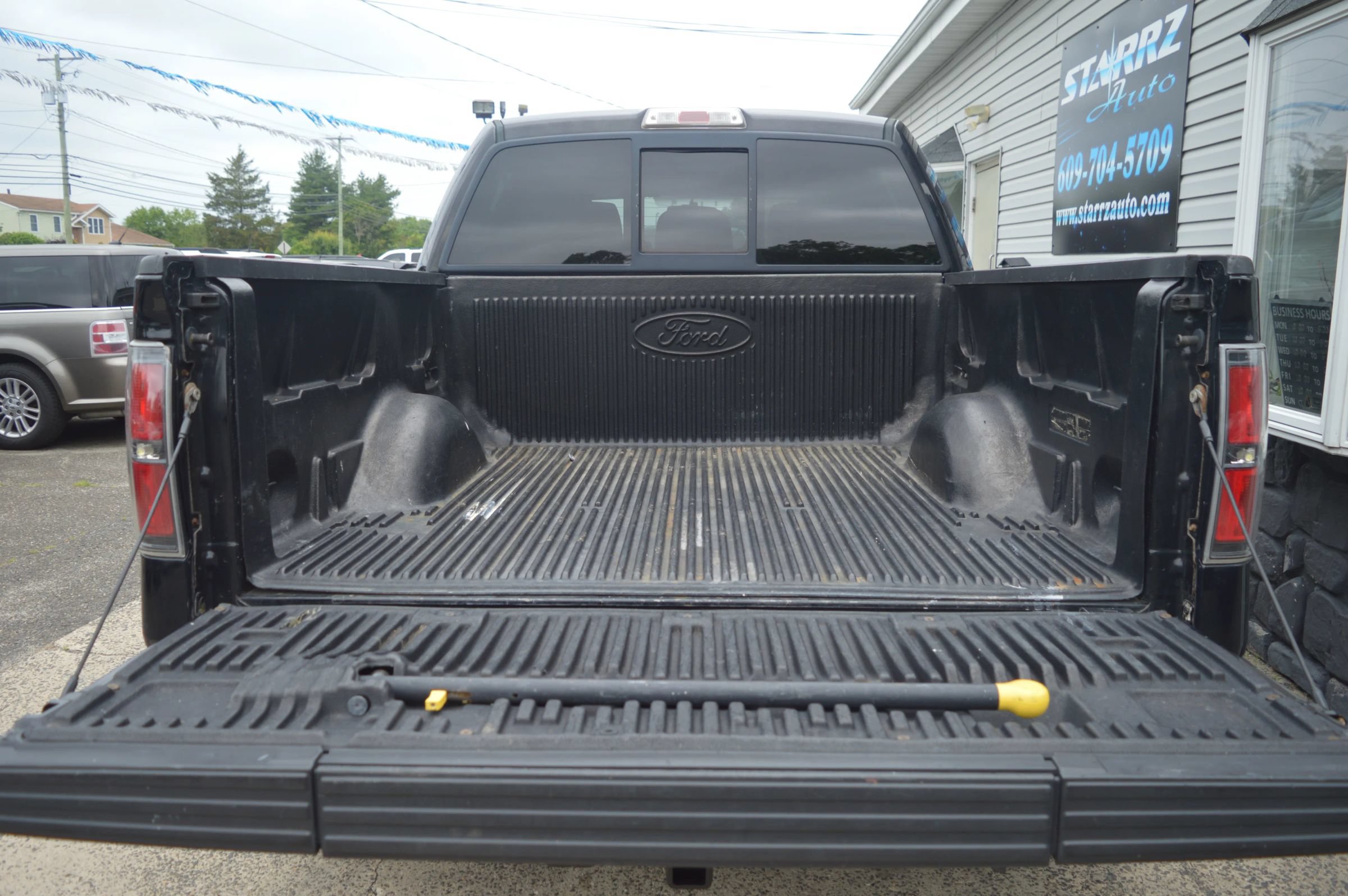Used 2011 Ford F150 FX4 w/ FX Luxury Pkg AWD/4WD image 9